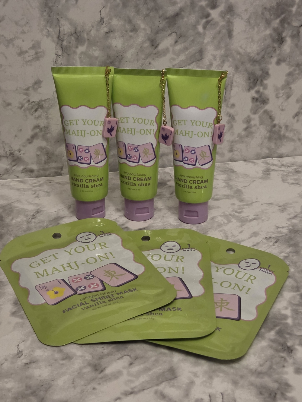 Get Your Mahj-On! Vanilla Shea Hand Cream & Facial Sheet Mask Set of 2 - Green